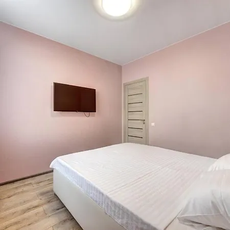 Il Patio, улица радужная 58 левый берег Apartamento