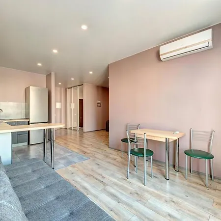 Il Patio, улица радужная 58 левый берег Apartamento