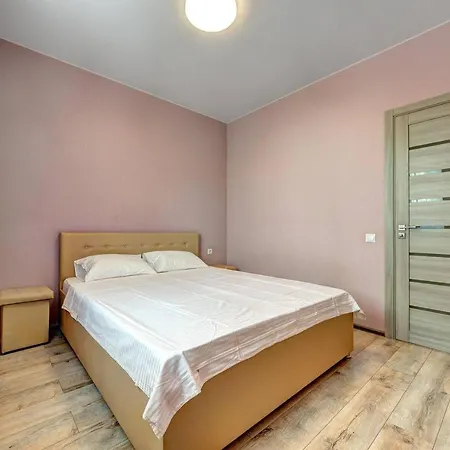Il Patio, улица радужная 58 левый берег Apartamento